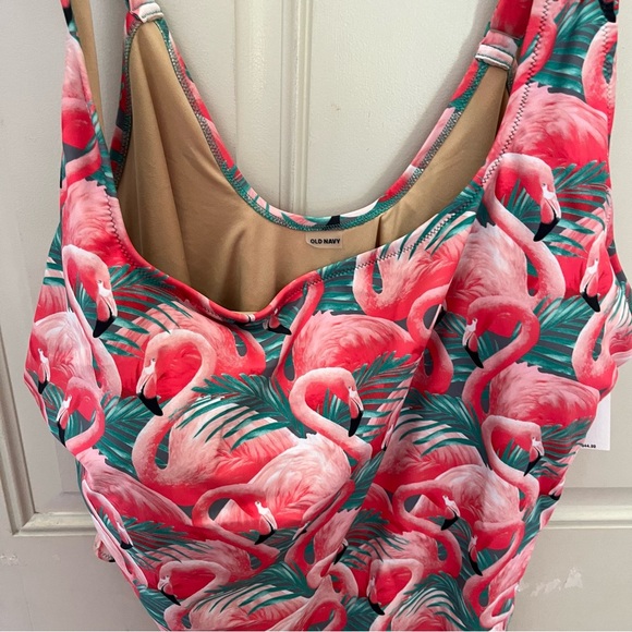 NWT Old navy plus size flamingo bathing suit. Size 4 xl - Picture 2 of 5
